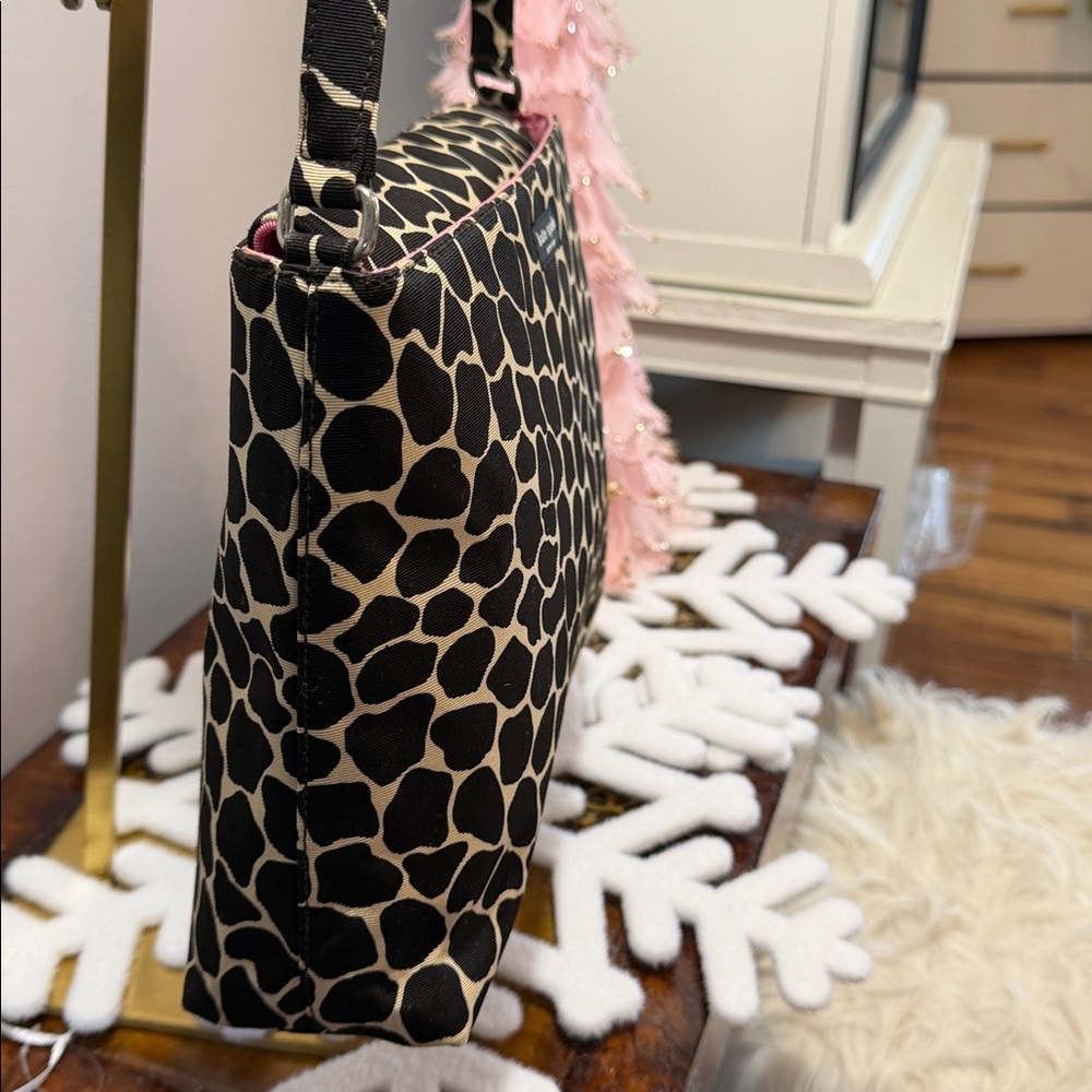 kate spade Black and Cream Giraffe Print Shoulder Bag - Picture 6 of 10